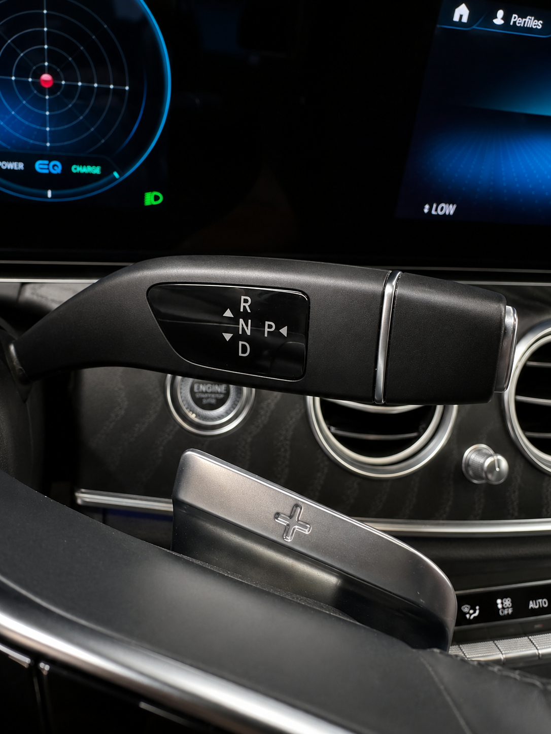 MERCEDES-BENZ CLASE E E 200 foto 16