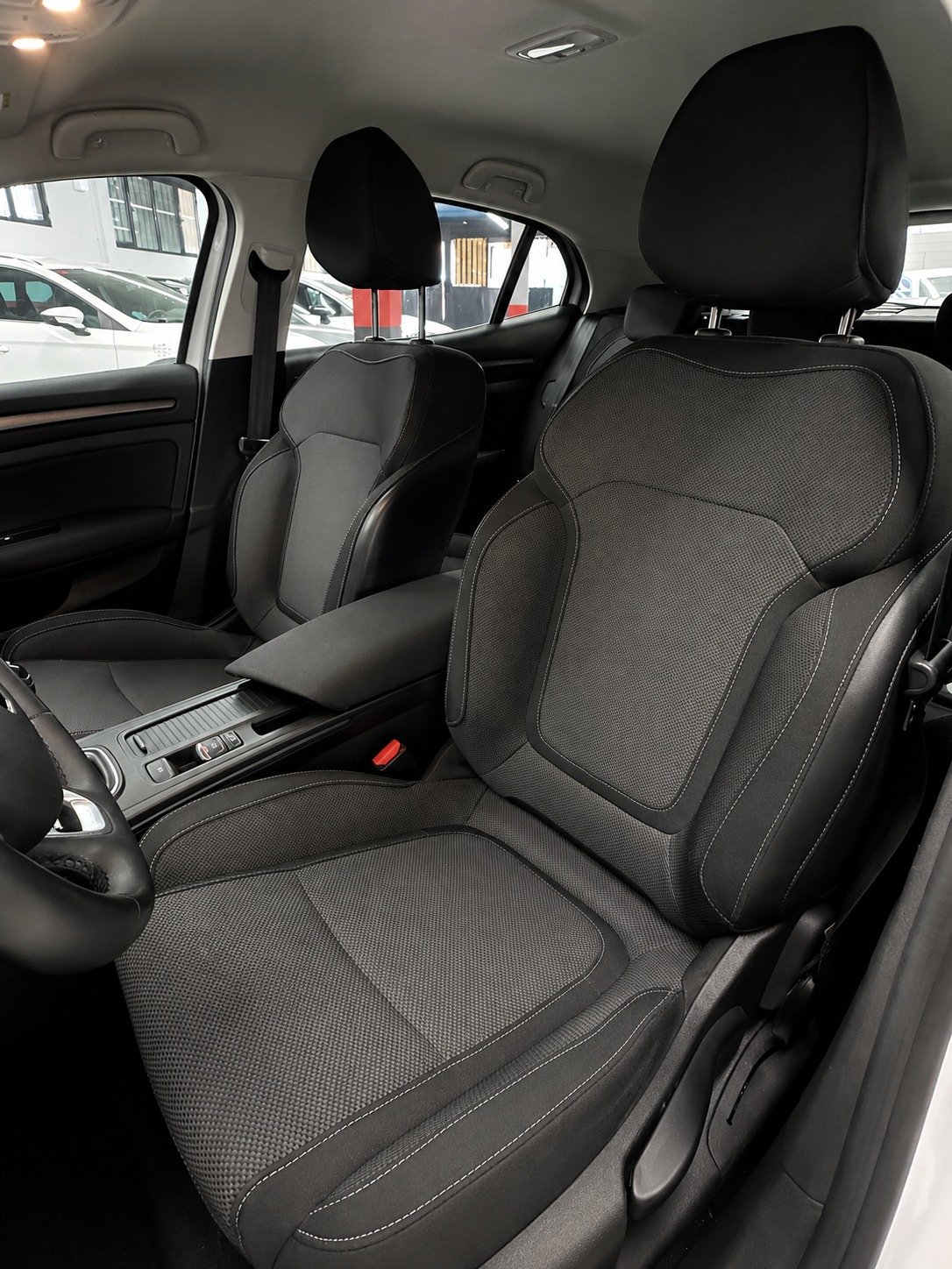 RENAULT MEGANE foto 15